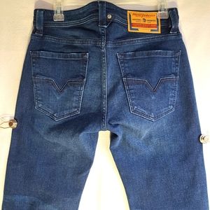 Diesel Industry "Larkee"